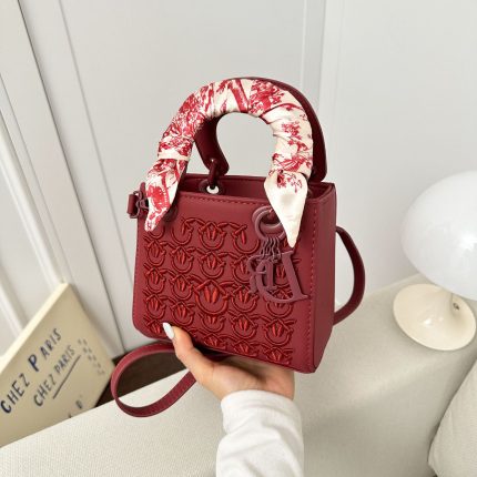 Swallow embroidery fashion handbag withscarf M-V900