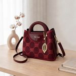 Heated diamond handbag for women - Image 2