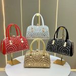 Luxurious diamond-studded evening bag with high-end diagonal shoulder strap and women's bag