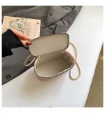 Makeup mini bag with chian A3088 - Image 5