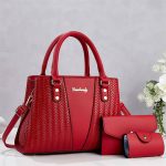 Knitted pattern shoulder crossbody bag set of three pieces - Image 3