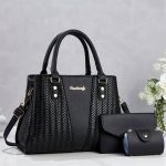 Knitted pattern shoulder crossbody bag set of three pieces - Image 2