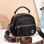 Fashionable and versatile women's crossbody bag - Image 4
