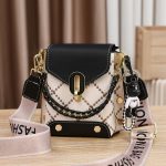 Simple small square bag, mini crossbody bag - Image 2