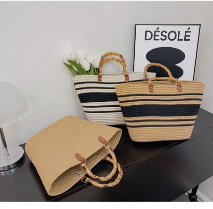Ladies’ large capacity bamboo-strip shoulder bag with ample capacity